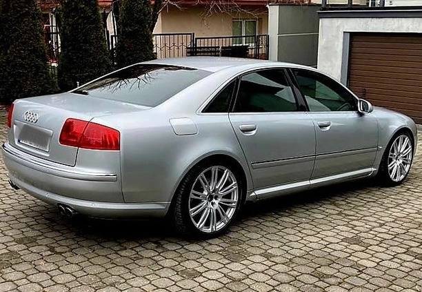 Audi A8 cena 45000 przebieg: 259000, rok produkcji 2003 z Staszów małe 529